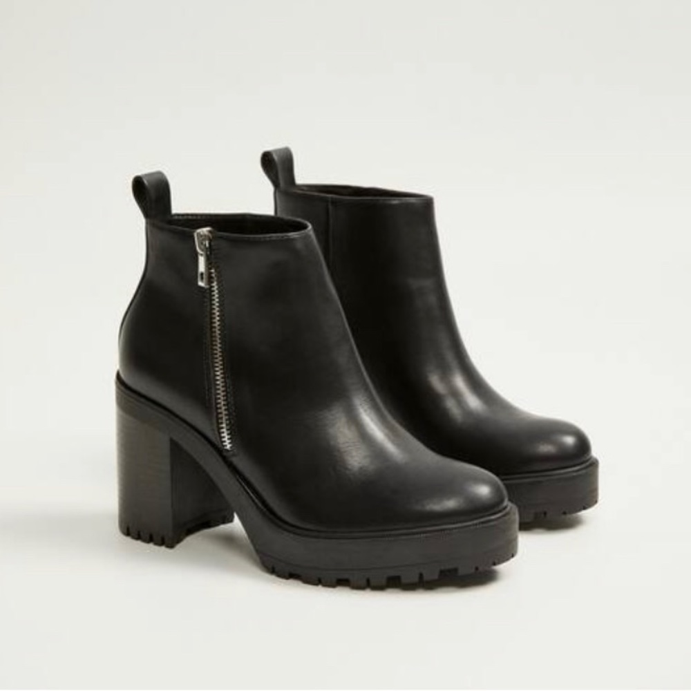 Mango Heel Zipped Boots (EU 39 US 8.5)